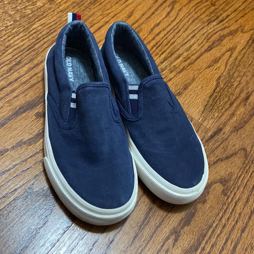 Boys slip on shoes